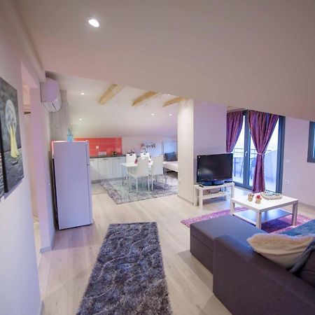 New Loft Polixeni Apartment Ioannina Luaran gambar