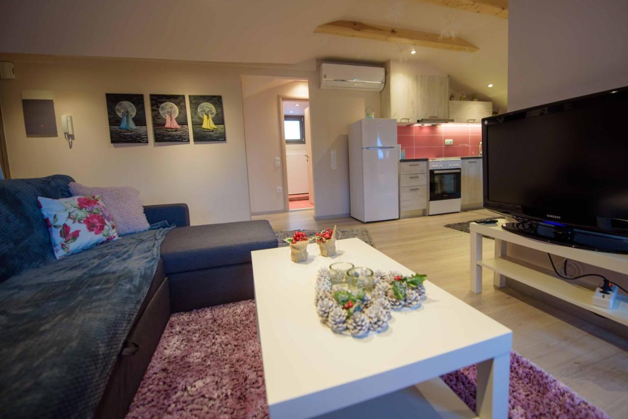 New Loft Polixeni Apartment Ioannina Luaran gambar