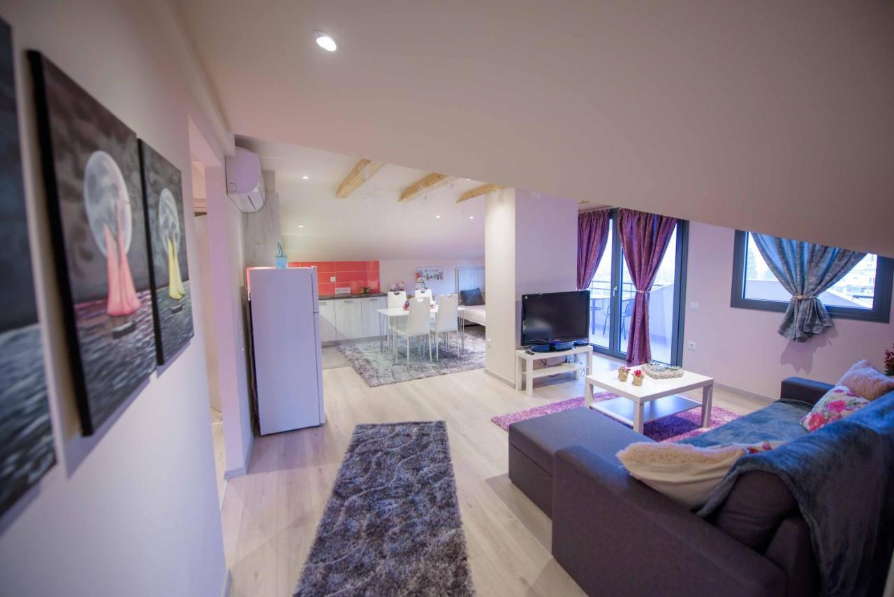 New Loft Polixeni Apartment Ioannina Luaran gambar