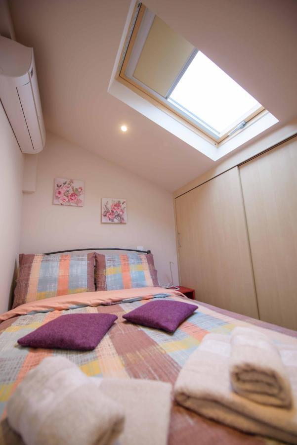 New Loft Polixeni Apartment Ioannina Luaran gambar